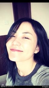 组图：王菲生日素颜自拍仍女神 粉丝留言盼复出