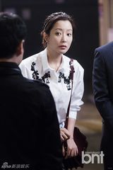 组图：《好时节》气氛融洽 金喜善等其乐融融