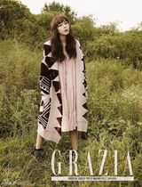 组图：韩星李荷娜时尚写真 淡然气息秋意浓