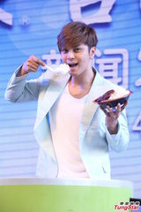 组图：罗志祥高考不堪回首 成绩烂到常倒数第一