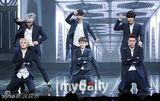 组图：《MCD》众星献唱 EXO11人献双曲舞台