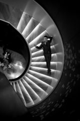 组图：严屹宽型男范写真  醇厚成熟显绅士风范