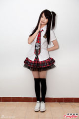 组图：许雅涵上榜夺冠 心情大好兴奋难掩