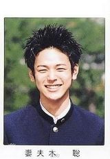 策划：日本当红明星学生照曝光 你认得出几个？