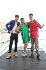 组图：《大宅男》萧敬腾自曝曾当备胎 女星抢镜