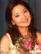 组图：邓丽君罕见私房照曝光 清丽动人