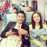 组图：范玮琪怀双胞胎 陈建州被封炫妻狂魔