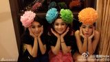 组图：SHE合体变花姑娘 搞怪卖萌争当抢镜王