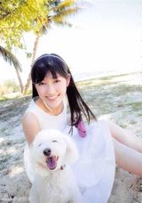 组图：AKB48穿泳衣与狗拍写真 身材热辣喷鼻血