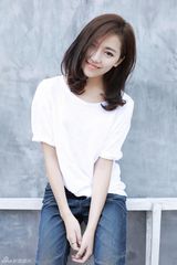 组图：菅韧姿曝清新帅气写真 显干练清爽气质