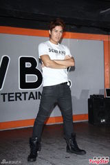 组图：吴克群内地跨年 无暇陪女友何超莲