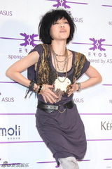 高清图：李心洁承认今年结婚 梁咏琪查字典谈恋爱