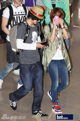 组图：FT等赴日本参加《MCountdown HelloJapan》