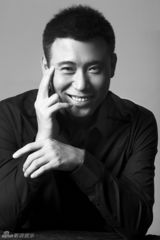 组图：李乃文黑白写真 时尚萌叔酷帅有魅力