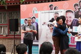 组图：李幼斌再演倔老头 担心自己长相嫩