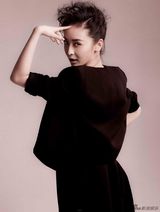 组图：谋女郎李曼写真秀美腿上围傲人