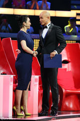 组图：奶爸似张杰谢娜心动 李小冉强吻男选手