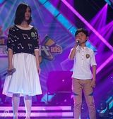 组图：新声代师生震撼合唱 尚雯婕茜拉甘做绿叶