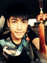 组图：《笙箫默》何以琛赵默笙学生期演员罗云熙吴倩曝光