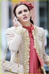 组图：《绯闻女孩》热拍 莉顿-梅斯特片场过公主瘾