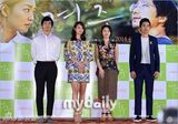 组图：《庆州》媒体首映 申敏儿复古花裙惹眼