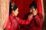 组图：《美人如画》董洁何晟铭大婚夜甜蜜亲吻