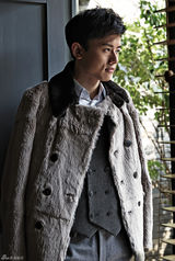 组图：绅士的品格！张杰复古格纹西装登杂志