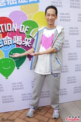 组图：张学友自曝是癌症高危族 张达明分享经验