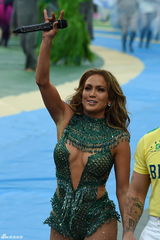 组图：世界杯开幕式精彩纷呈 洛佩兹性感秀美臀