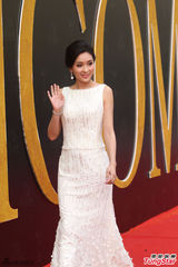 组图：张晋学跳泰舞 汤镇业父女红毯首秀引关注