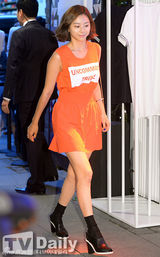 组图：少时秀英蔡贞安等出席活动 秀各色时尚