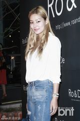 组图：韩团missA成员Min等助阵品牌活动