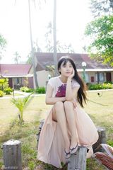 组图：马思纯青春鬼马写真 嘟嘴显可爱