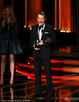 组图：布莱恩获剧情最佳男主角 朱莉娅-罗伯茨蓝裙颁奖