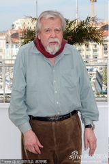 幻灯图集：《人与神》记者会 导演主演断背吻