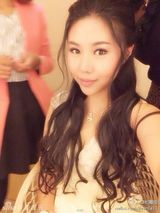 组图：超女纪敏佳被疑整容 自拍变锥子脸女神