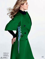 组图：抖奶超模凯特-阿普顿封胸出镜 露玉腿显清纯娇憨