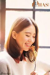 组图：刘诗诗温暖午后写真 淡然闲适美好