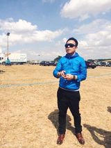 组图：许巍英国行全纪录 探访大咖美景相伴