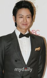 幻灯图集：09MBC演技大奖颁奖礼 高贤贞喜获大奖