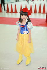 组图：胡诺言重视女儿开心 童星杨铠凝紧张升学