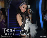 组图：大胸妹纸来啦！CJ胸猛开幕遭戏称硅胶展