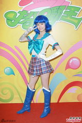 组图：亮瞎！郑欣宜成魔人布欧 王祖蓝扮柯南