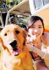 组图：AKB48穿泳衣与狗拍写真 身材热辣喷鼻血