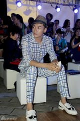 组图：高虎莫小棋包小柏等众明星看秀