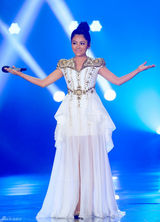 组图：田震迷上萌叔腾格尔 称他一说我就想笑