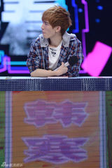 组图：郭敬明录快本临时换位 仍然遭遇“韩寒”