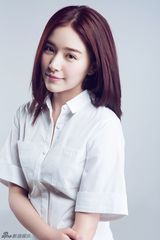 组图：阚清子最新写真曝光 眼眸动人清新性感