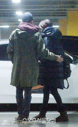 策划：韩团女神扎堆恋爱 宅男排队上天台