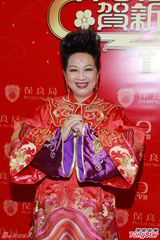 组图：高海宁渴望吸金买房 自称阿姨不愿再爆乳